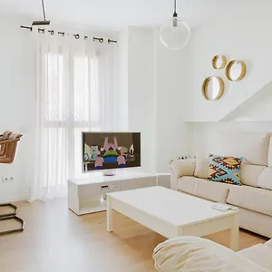 Caleta Homes - Pompidou Spain